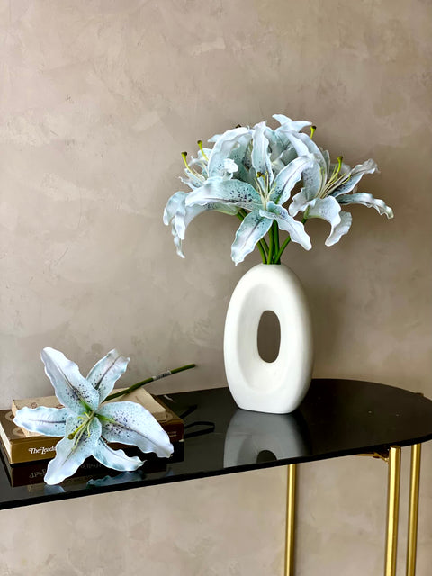 Artificial Silk Lilly Flower Bunch -  Blue