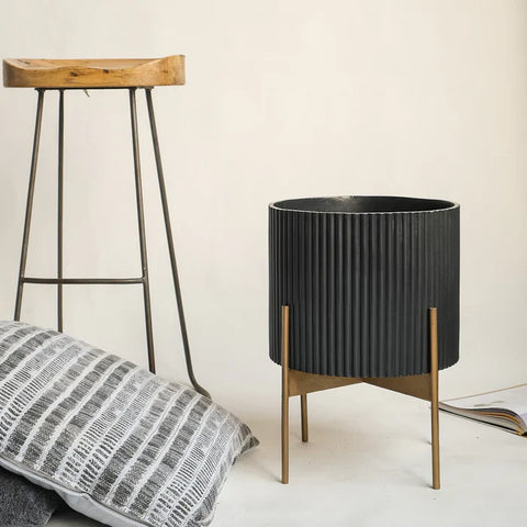 Midori Planter With Stand